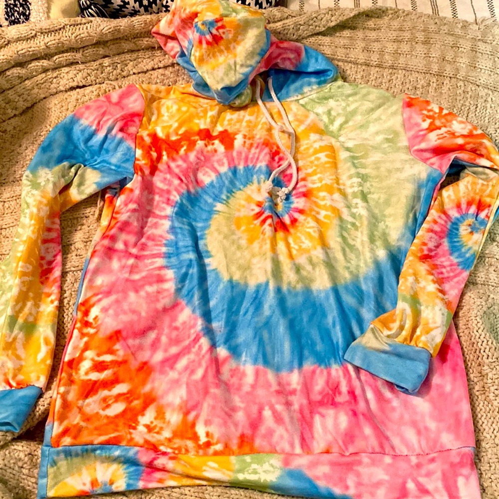 Tie die hoodie